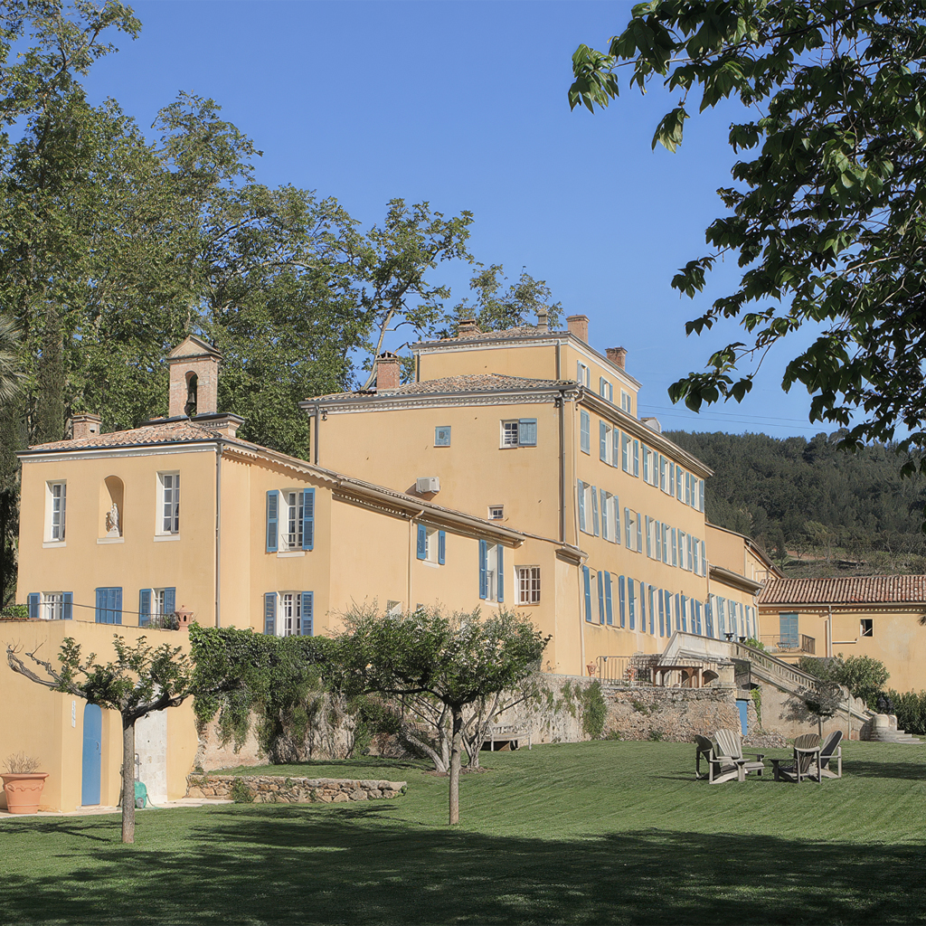 AGENCE EVENEMENTIELLE SITE PARTENAIRE PRIVATISATION HEDONISTERIE Chateau Croix des Gardes CANNES