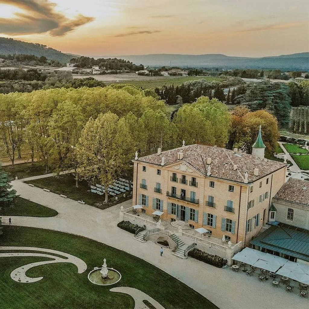 AGENCE EVENEMENTIELLE SITE PARTENAIRE PRIVATISATION HEDONISTERIE Chateau Croix des Gardes CANNES