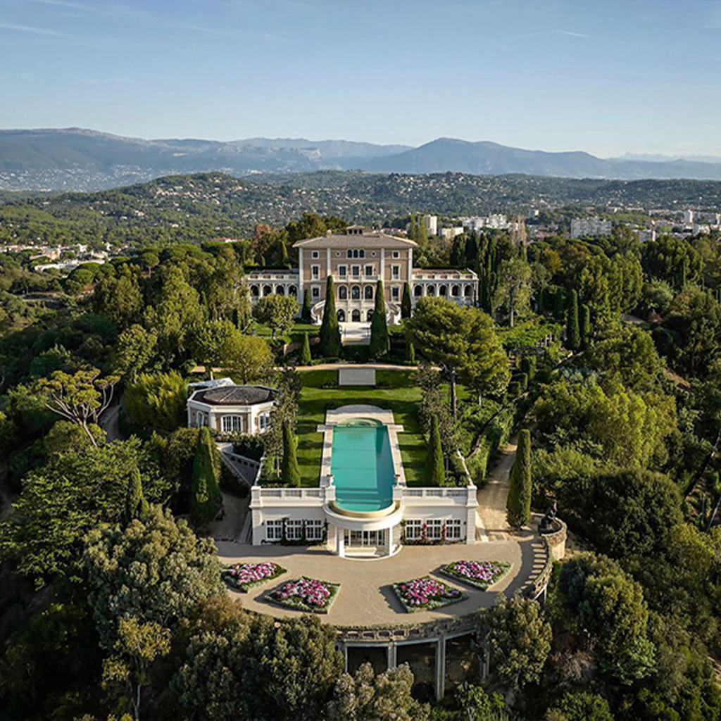 AGENCE EVENEMENTIELLE SITE PARTENAIRE PRIVATISATION HEDONISTERIE Chateau Croix des Gardes CANNES