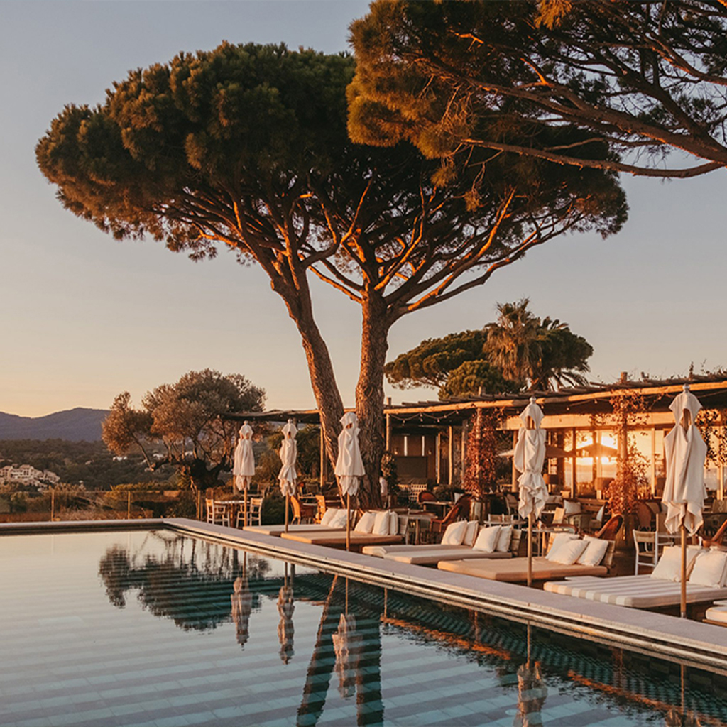 AGENCE EVENEMENTIELLE SITE PARTENAIRE PRIVATISATION HEDONISTERIE Chateau Croix des Gardes CANNES